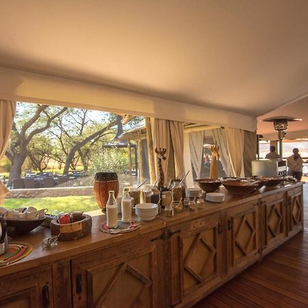 Tau Game Lodge Madikwe Game Reserve Eksteriør billede