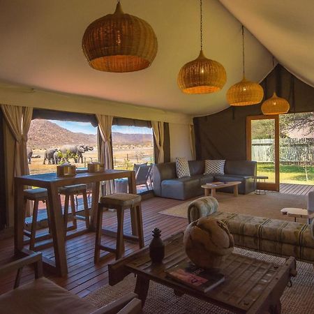 Tau Game Lodge Madikwe Game Reserve Eksteriør billede