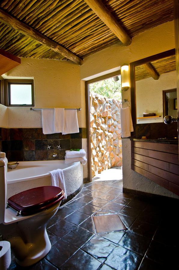 Tau Game Lodge Madikwe Game Reserve Eksteriør billede