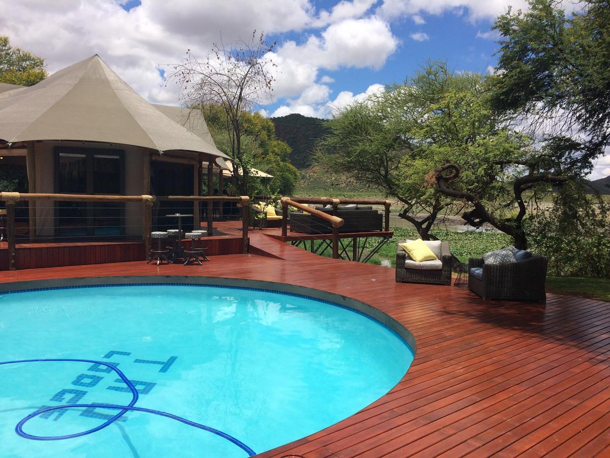 Tau Game Lodge Madikwe Game Reserve Eksteriør billede