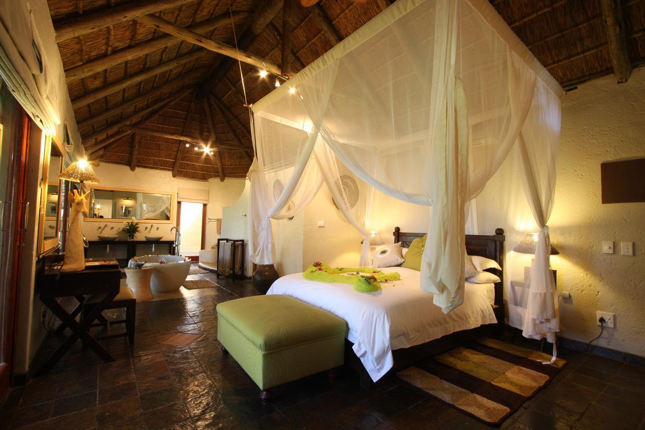 Tau Game Lodge Madikwe Game Reserve Eksteriør billede