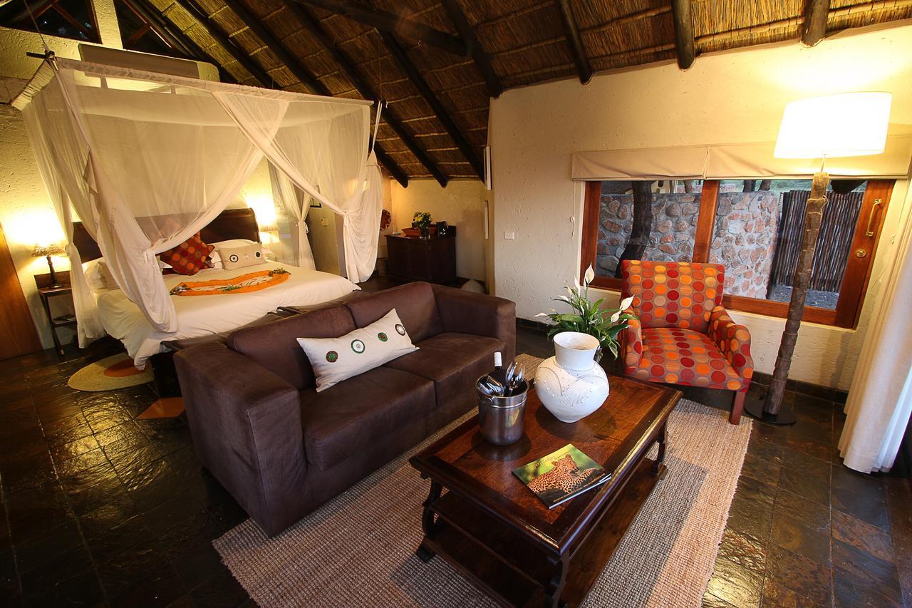 Tau Game Lodge Madikwe Game Reserve Eksteriør billede