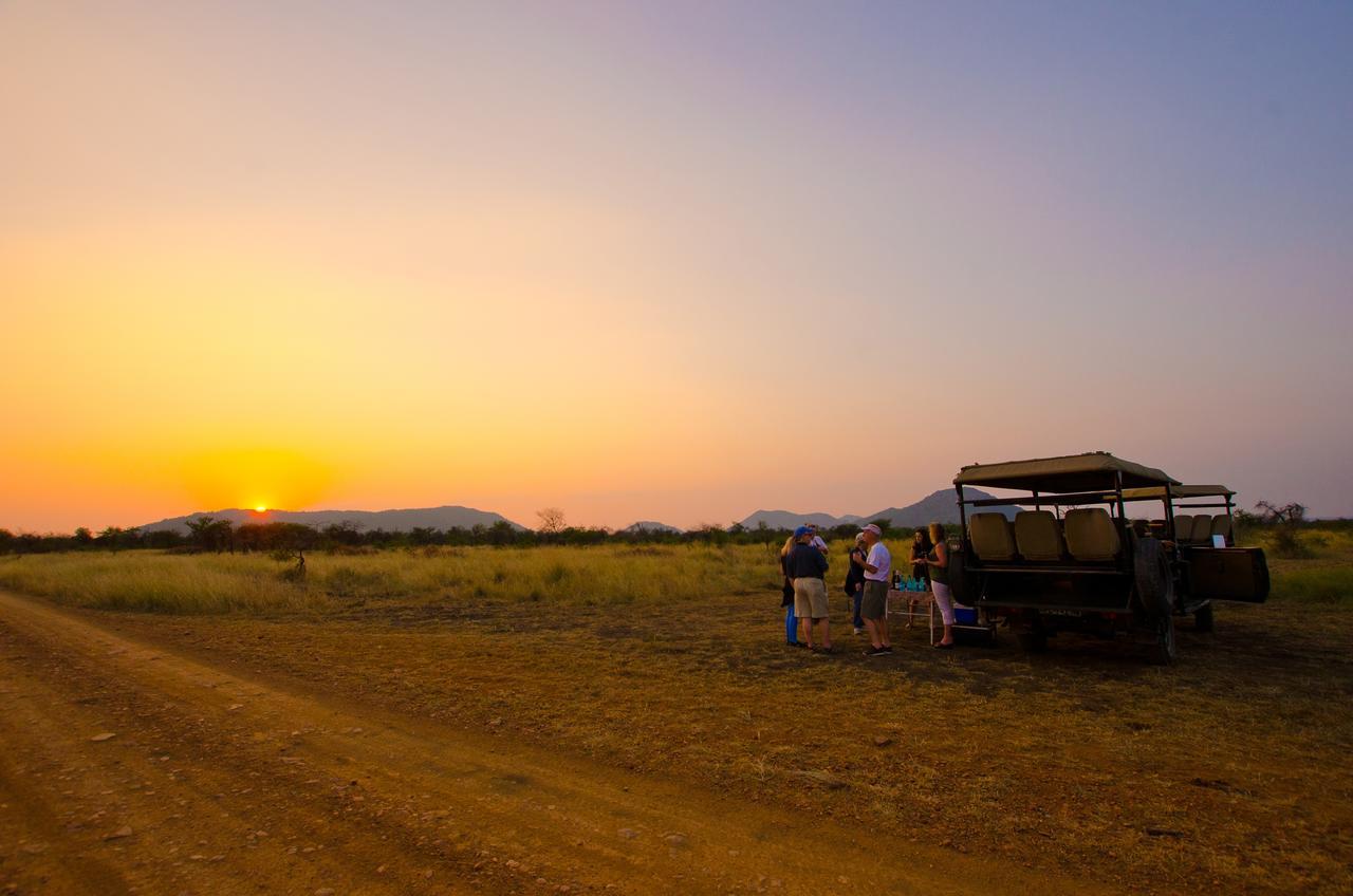 Tau Game Lodge Madikwe Game Reserve Eksteriør billede